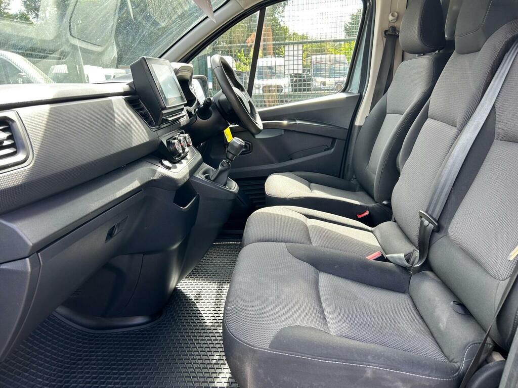 Renault Trafic 2.0 Dci Blue 28 Sport Swb Euro 6 Ss Grey #11