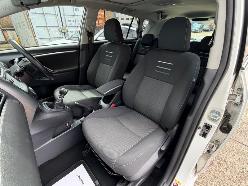 Toyota Verso 1.8 V-matic Icon Multidrive S Euro 6 White #11