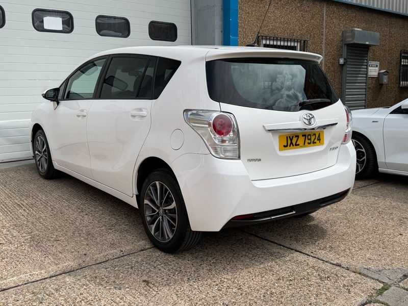 Toyota Verso 1.6 D-4d Design Euro White #6