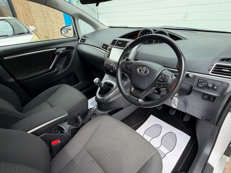 Toyota Verso 1.8 V-matic Icon Multidrive S Euro 6 White #14