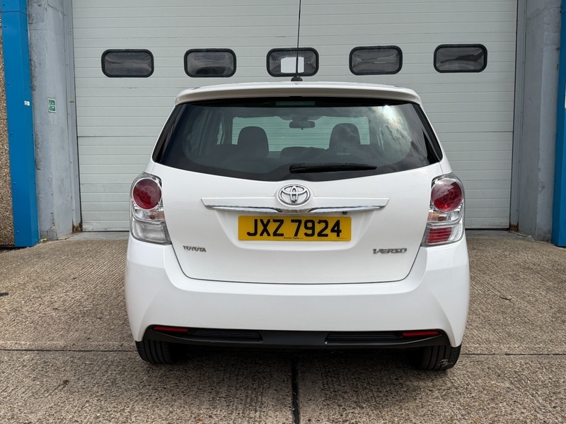 Toyota Verso 1.6 D-4d Design Euro White #5