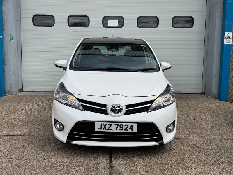 Toyota Verso 1.6 D-4d Design Euro White #2