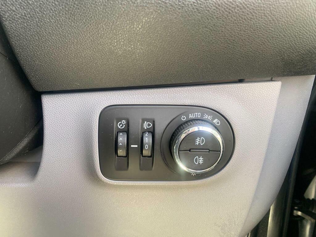 Vauxhall Corsa 1.4 Ecoflex Energy Ac 1 Owner Full Service H White #35