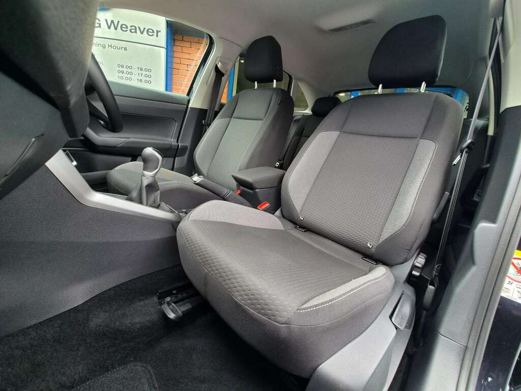 Volkswagen Taigo Match Tsi Black #5