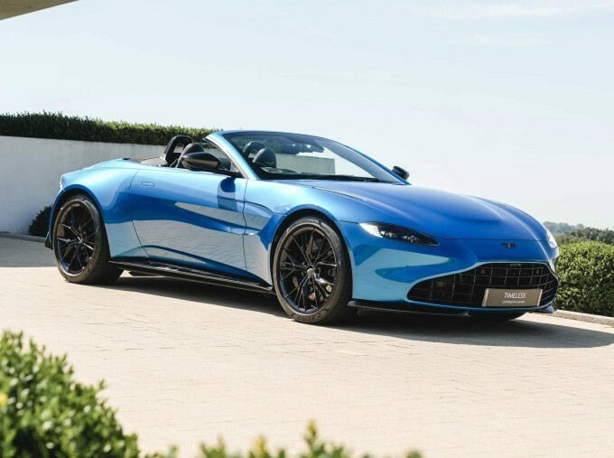 Aston Martin Vantage V8 Roadster Euro 6 Blue