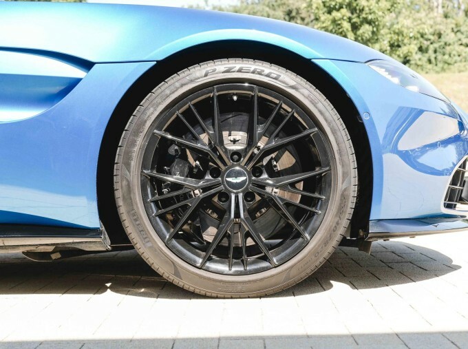 Aston Martin Vantage V8 Roadster Euro 6 Blue #4