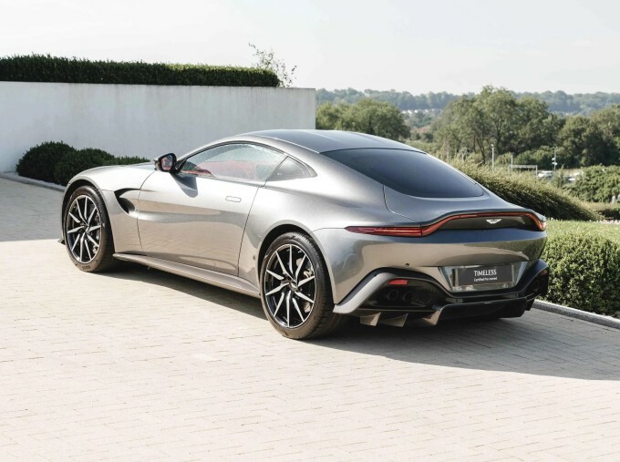 Aston Martin Vantage 4.0 V8 Euro 6 2-Door Silver #2