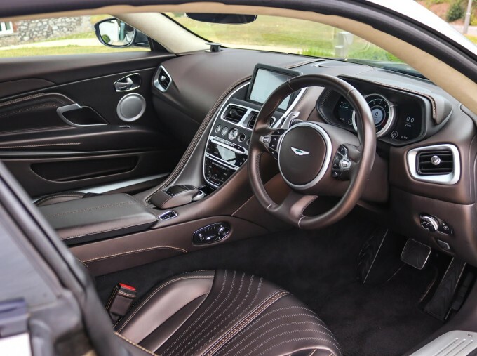 Aston Martin DB11 V12 Euro 6 2-Door Silver #6