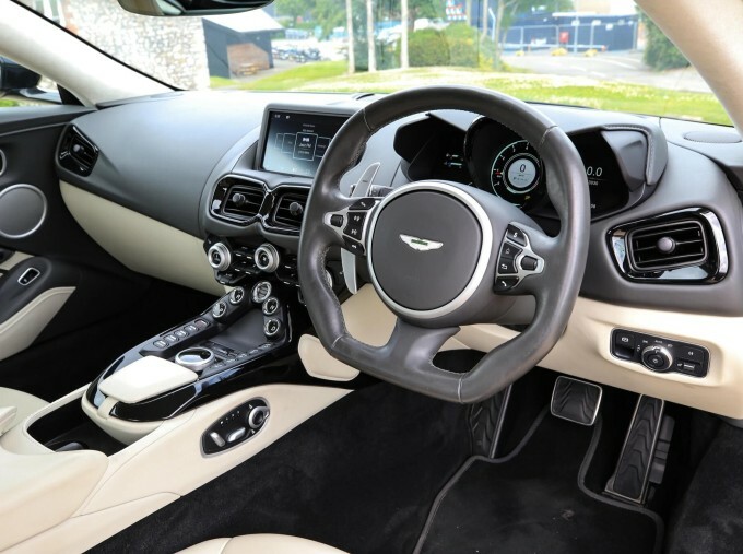 Aston Martin Vantage 4.0 V8 Euro 6 2-Door Grey #5