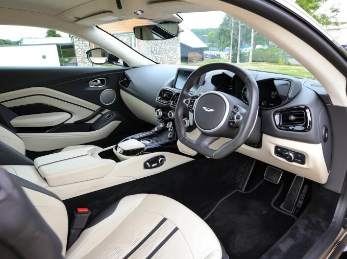 Aston Martin Vantage 4.0 V8 Euro 6 2-Door Grey #2
