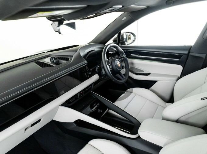 Porsche Macan 100Kwh 4S 4Wd 5-Door Green #4