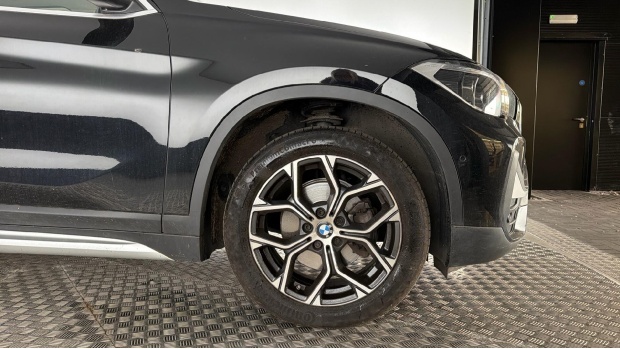 BMW X1 X1 Xdrive20i M Sport Black #14