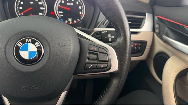 BMW X1 X1 Xdrive20i M Sport Black #18