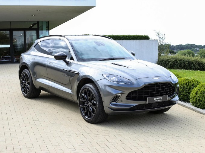 Aston Martin DBX 4.0 V8 Euro 6 5-Door Silver
