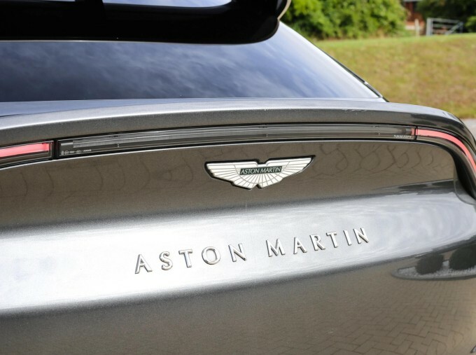 Aston Martin DBX 4.0 V8 Suv 4Wd Euro 6 Ss 550 P White #16