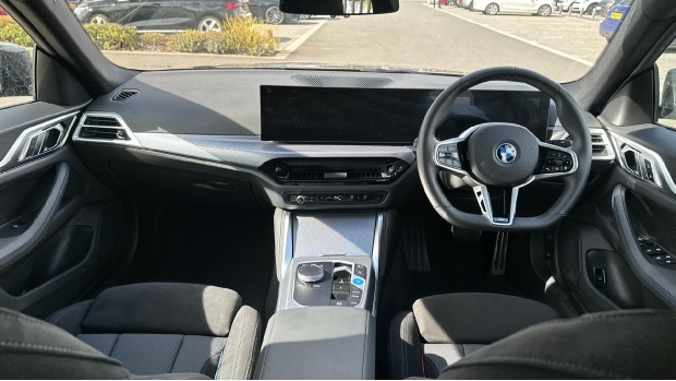BMW i4 40 83.9Kwh M Sport Gran Coupe Edrive 5-Door Blue #4