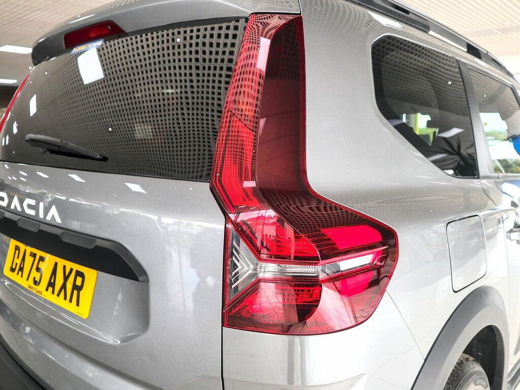 Dacia Jogger 1.6 Tce H Extreme Mpv Hybrid Euro Black #11