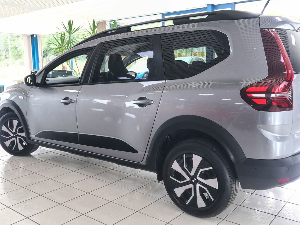 Dacia Jogger 1.6 Tce H Extreme Mpv Hybrid Euro Black #8
