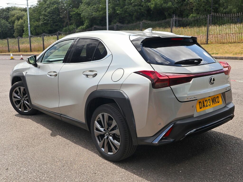 Lexus UX 250H F Sport Design Hybrid Silver #2