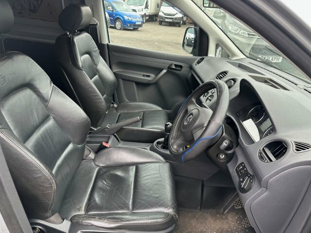 Volkswagen Caddy 1.6 Tdi Cr Mpv Dsg Euro 5 102 Ps Black #9