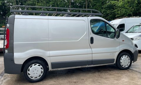 Renault Trafic 2.0 Td Dci Silver #6