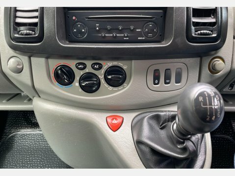 Renault Trafic Ll29dci 115 Van No Vat Free Tax White #55