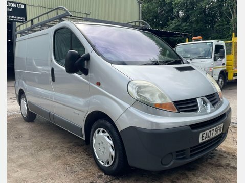 Renault Trafic Ll29dci 115 Van No Vat Free Tax White #32