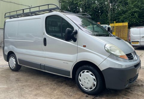 Renault Trafic 2.0 Td Dci Silver #3