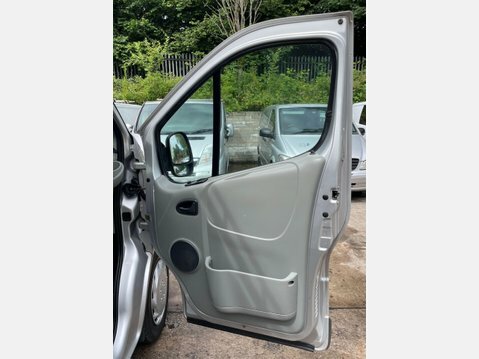 Renault Trafic Ll29dci 115 Van No Vat Free Tax White #48
