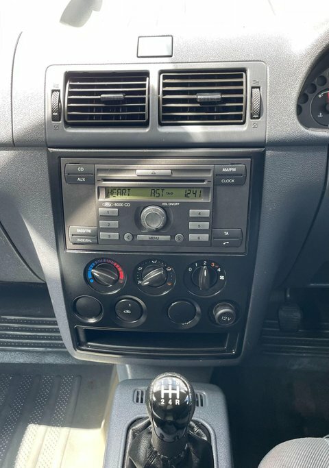 Ford Transit Connect #23