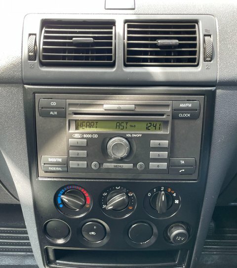 Ford Transit Connect #24