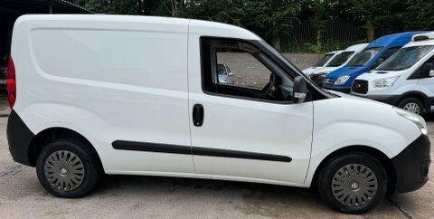 Vauxhall Combo 1.3 Cdti 2000 White #6