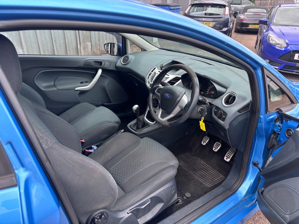 Ford Fiesta 2010 1.6 Zetec S 118 Bhp Blue #5