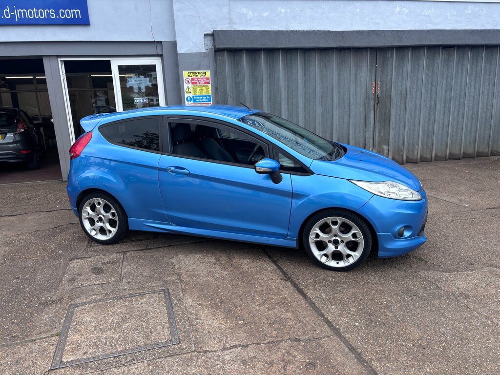 Ford Fiesta 2010 1.6 Zetec S 118 Bhp Blue #1
