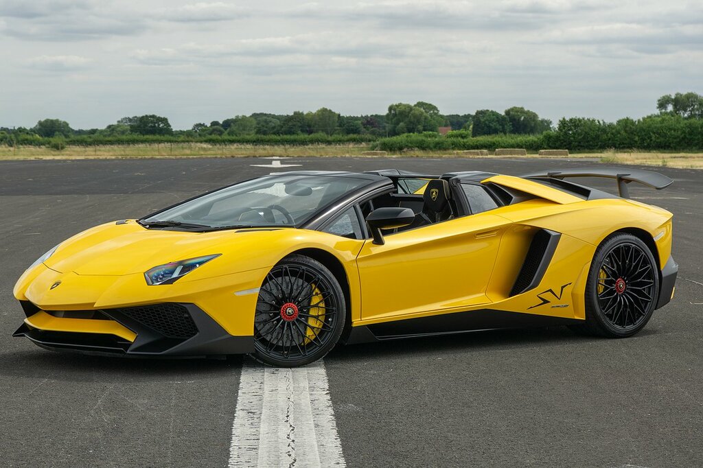 Lamborghini Aventador Lp 750-4 Sv Roadster Yellow