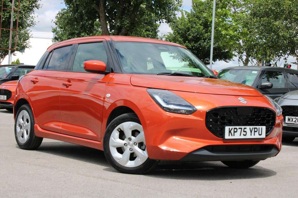 Suzuki Swift 1.2 Mild Hybrid Motion Orange