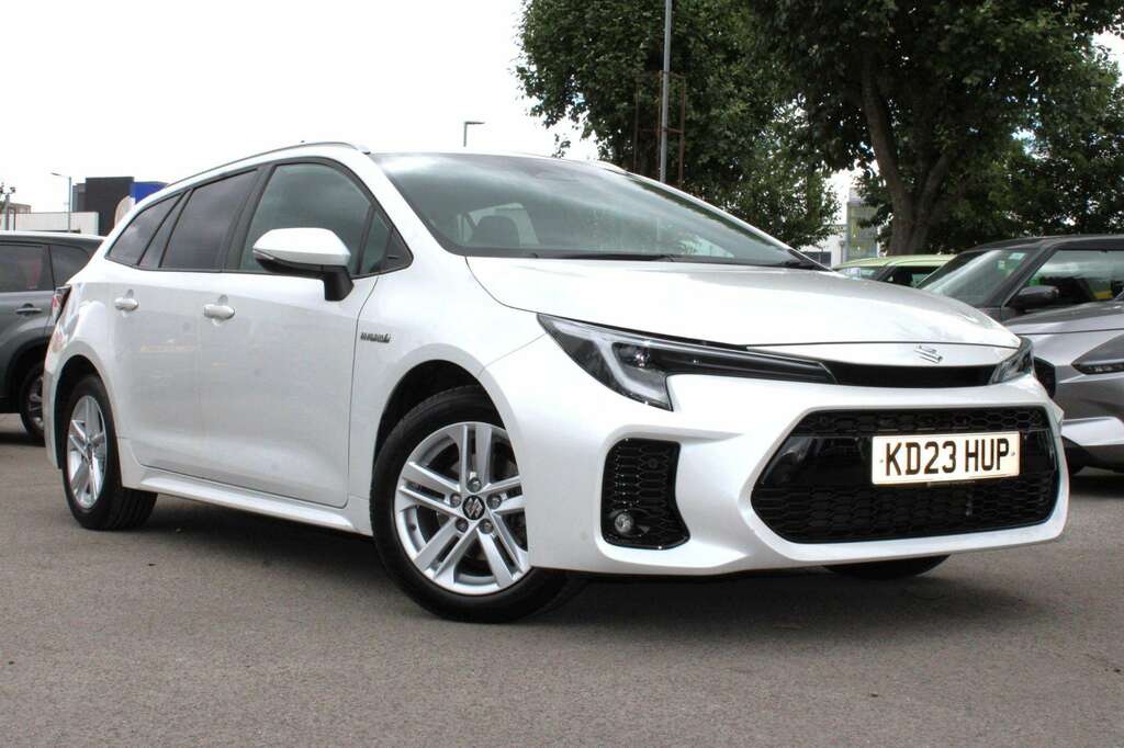 Suzuki Swace 1.8 Hybrid Ultra Cvt White