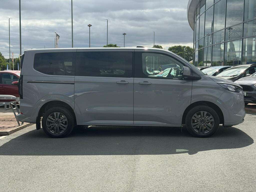 Ford Tourneo Custom 2.5 Phev 232Ps H1 Titanium Luxe 8 Seater Grey #5