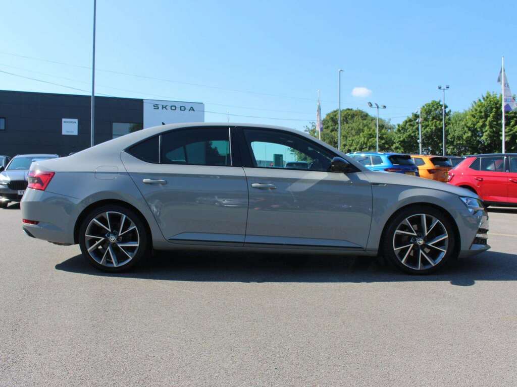 Skoda Superb Sportline Tsi S- Grey #4