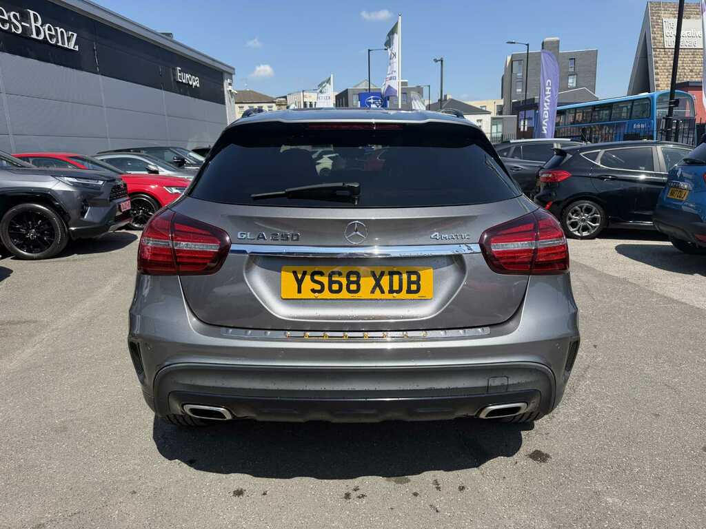 Mercedes-Benz GLA Class Gla 250 4Matic Amg Line Premium Plus Grey #6
