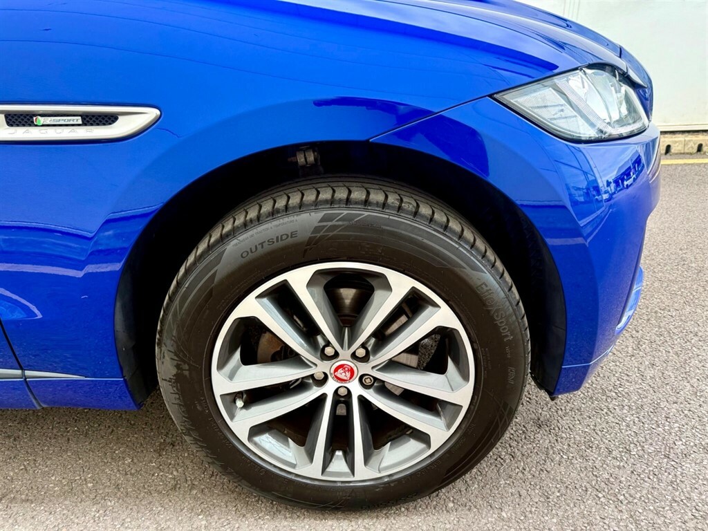 Jaguar F-Pace Suv 2.0 D180 R-sport Awd Euro 6 Ss 20 Black #12