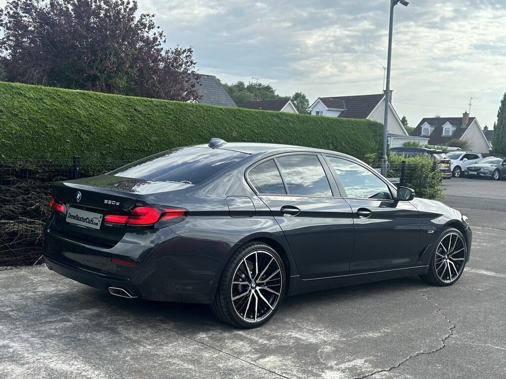BMW 5 Series Saloon #4