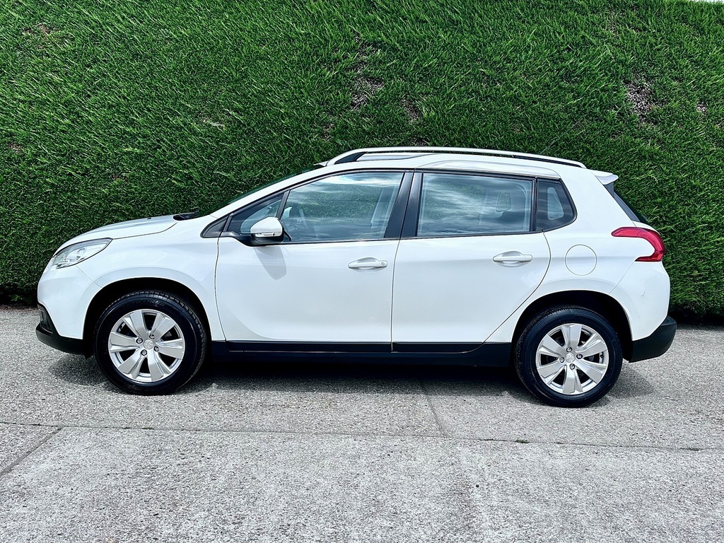Peugeot 2008 1.2 Crossway 82 Bhp White #8