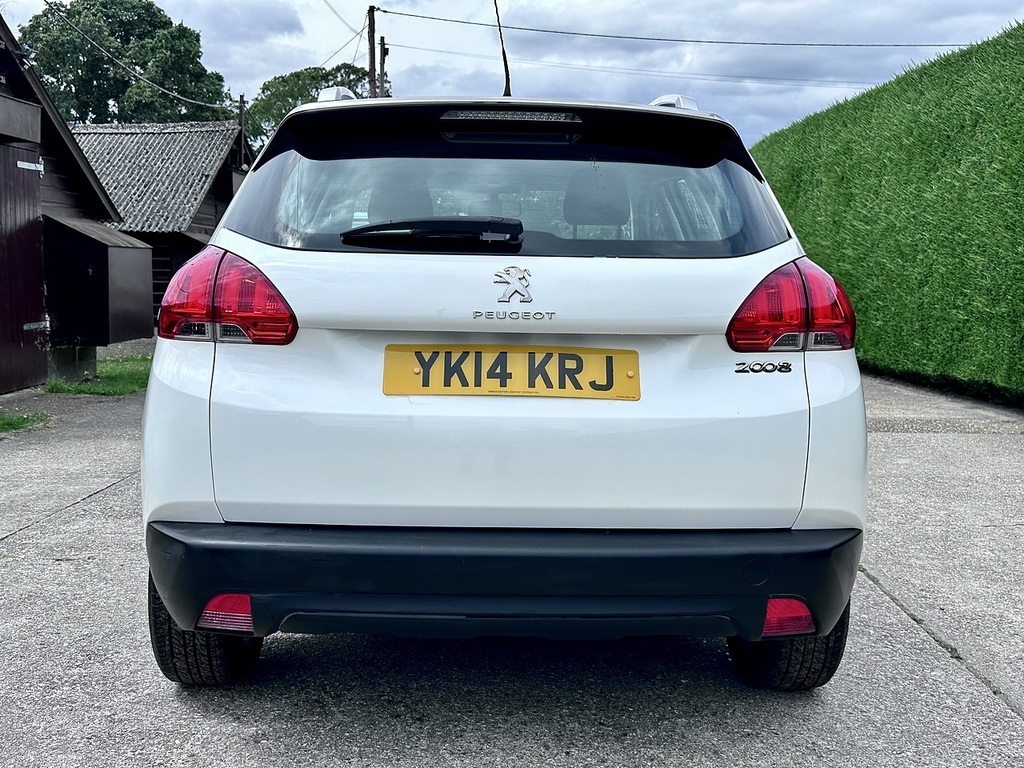 Peugeot 2008 1.2 Crossway 82 Bhp White #14