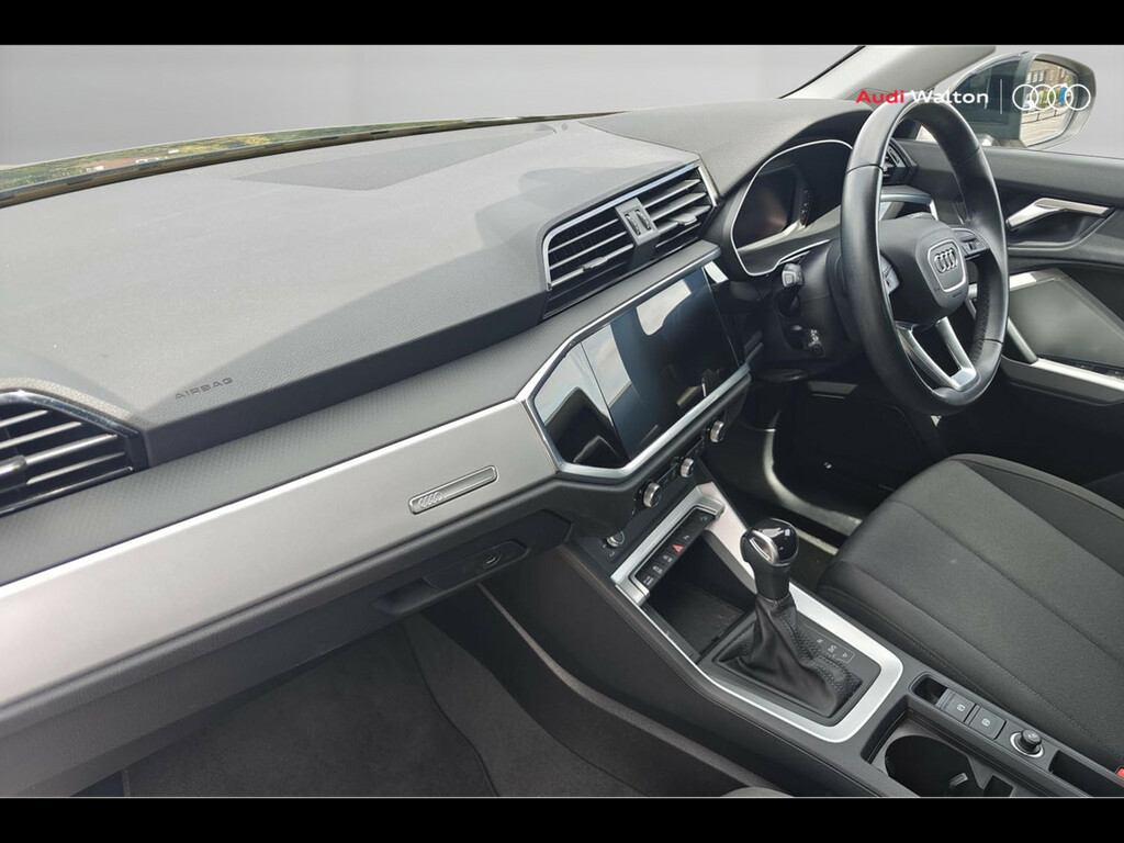 Audi Q3 Technik 35 Tfsi 150 Ps S Tronic Black #2