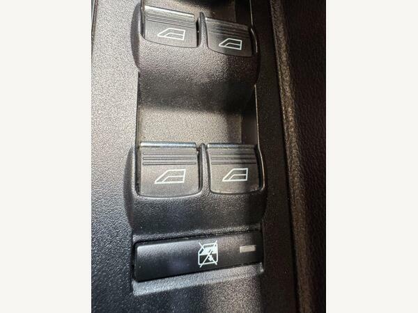 Ford B-Max 1.0T Ecoboost Zetec Mpv Euro 5 Red #40