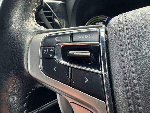 Mitsubishi Outlander Gx 4H Phev Suv White #43