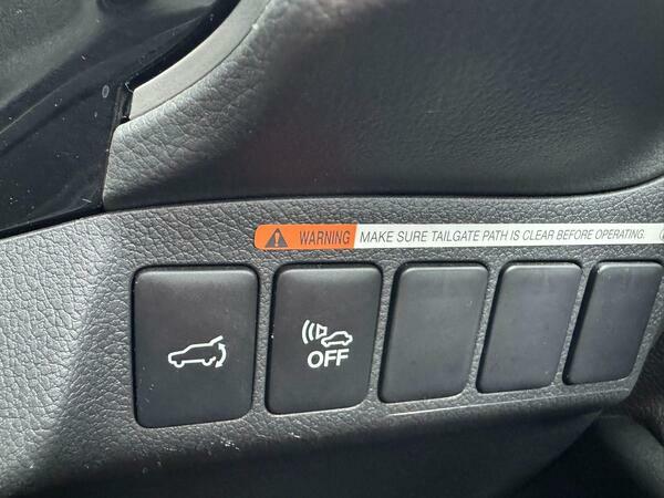 Mitsubishi Outlander Gx 4H Phev Suv White #41