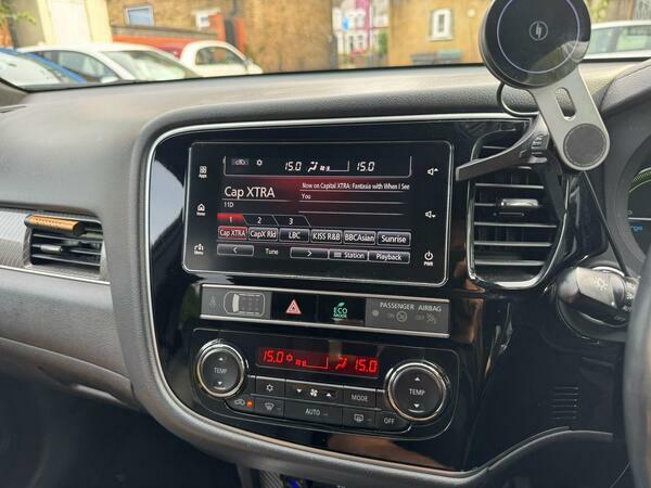 Mitsubishi Outlander Gx 4H Phev Suv White #48