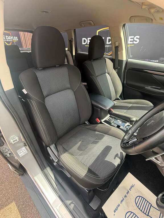 Mitsubishi Outlander 2.0 Outlander Juro Cvt 4Wd Silver #5